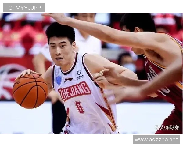 伤停超过一个月的程帅澎 今天已出现在赛前训练当中